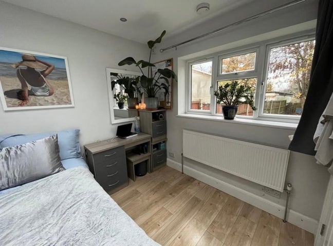 Bright Double Room in Friendly Tooting Share  Main Photo