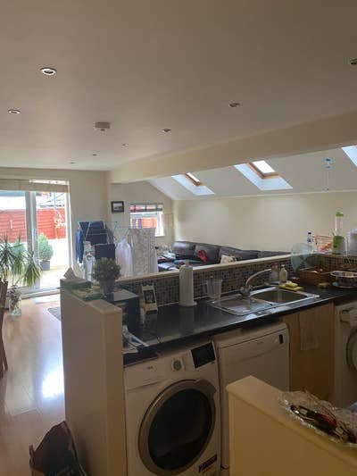 Delightful 2 Bedroom Flat / Shepherds Bush Main Photo