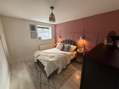 2 bedroom home available in Worsley - pet friendly Main Photo