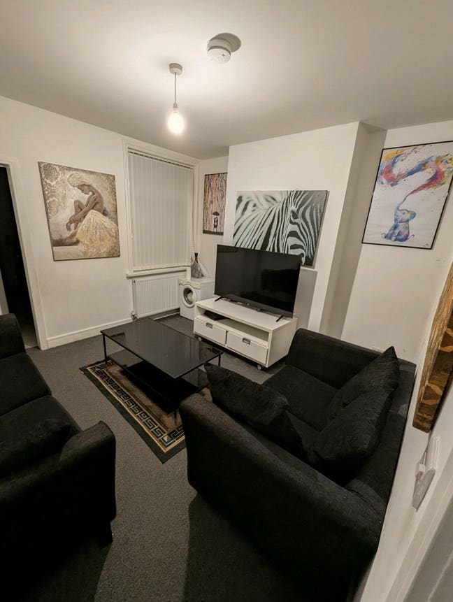 1 Bedroom in a Shared house  Main Photo