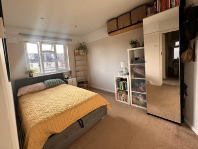 Bright & quiet double/single rooms by the park Main Photo