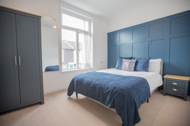 Modern Room with All Bills Included | Southsea Main Photo