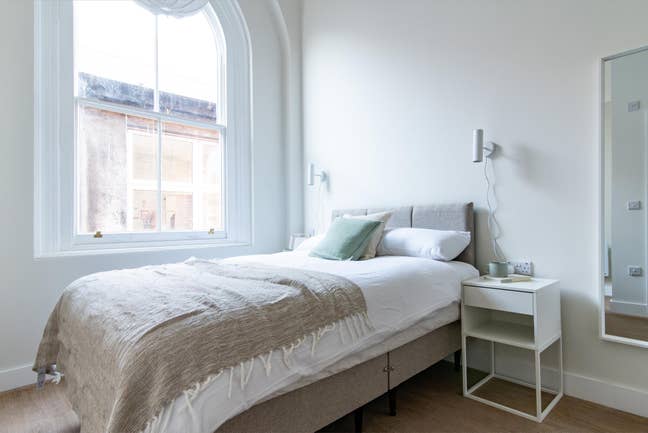 &pound;600pcm ensuite, &pound;0 Deposit Option Available Main Photo