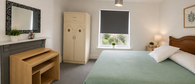 One Double Room Is Available - SA2 7AJ Main Photo