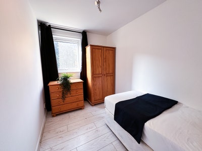 Single Room in Ladbroke Grove 7 Min to Bakerloo Main Photo