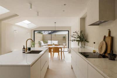 Beautiful Master Double Room/House Newly Renovated Main Photo
