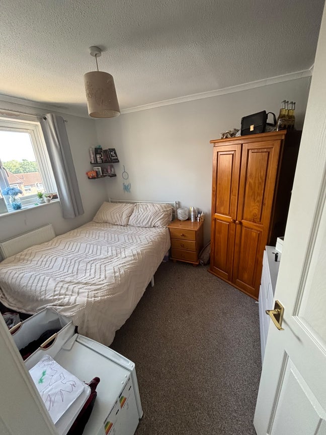 Double Bedroom Available in Whiddon Valley Main Photo
