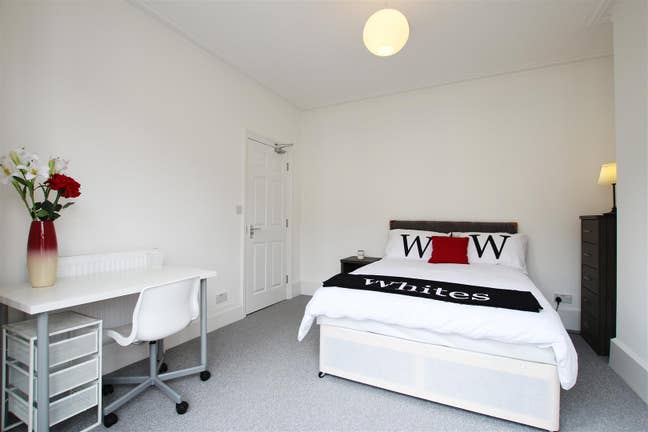 Large room on Lutterworth Road Main Photo