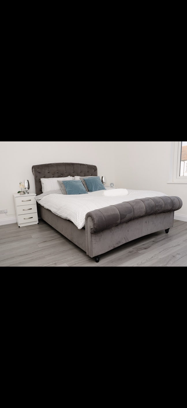 Cosy modern home 🏠  Main Photo