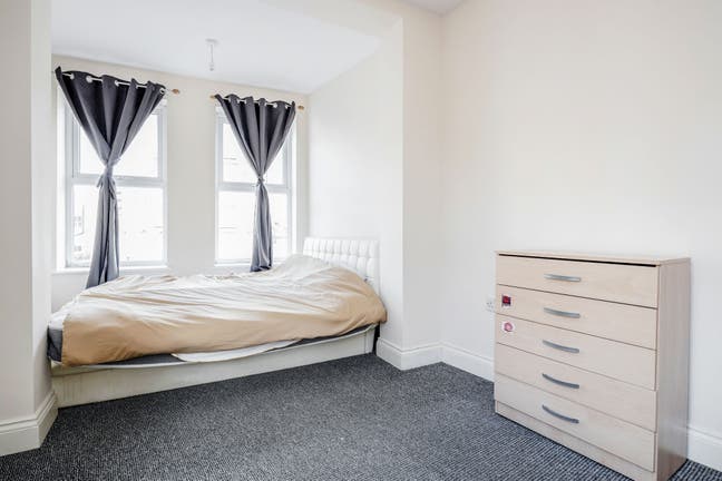 3 Bedroom Maisonette in SE24 Main Photo