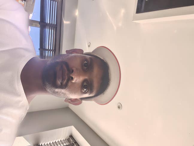 Professional Male seeks a single or double room Main Photo