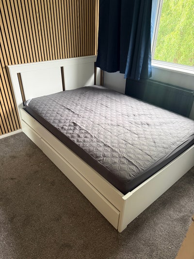 Double Room available in Park Gate - &pound;525 pcm Main Photo