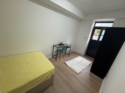 🌴Fully Furnished Double Rooms in Erith🌴 Main Photo