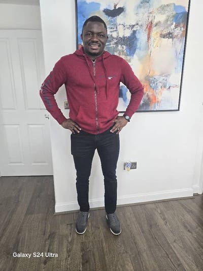 Professional Male seeks a single or double room Main Photo