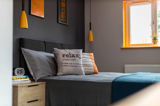 ** NEW Luxury Studio En Suites - No Bills To Pay! Main Photo