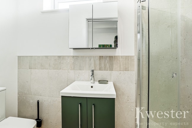 Brand-New 7 Bedroom Luxury HMO | Furnished Rooms Main Photo