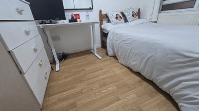  Bright Room , Aldgate east, Bricklane E1  Main Photo