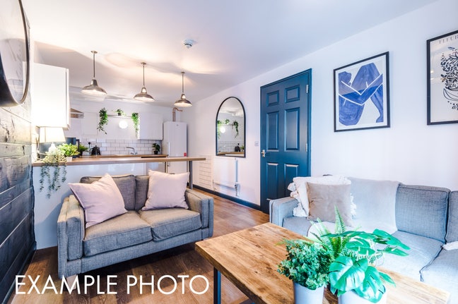 5 Bed Flat, LE2 7AE Main Photo