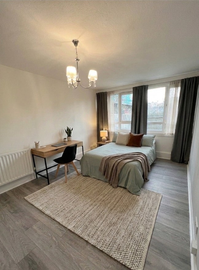 😍 3 Beautiful Double Rooms 😍 Latimer Road 😍 Main Photo