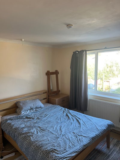 Double Room In Friendly Home. All Bills Included. Main Photo