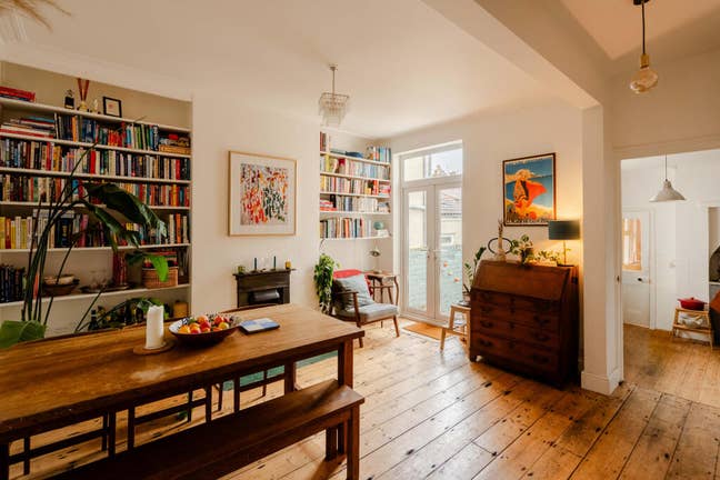 Double room (Southville) short term let Main Photo