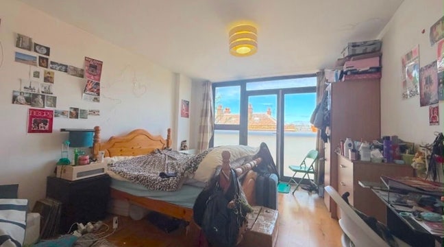 ✨ En-suite Double Room in All-Female Flat Main Photo
