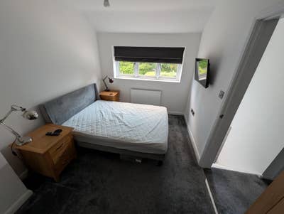 1 Double Bedroom Available  Main Photo