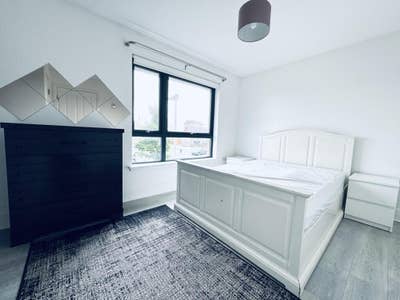 Two Double Bedrooms to rent in Paisley  Main Photo