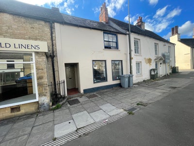 Newly refurbished Studio Flat,  Witney High Street Main Photo
