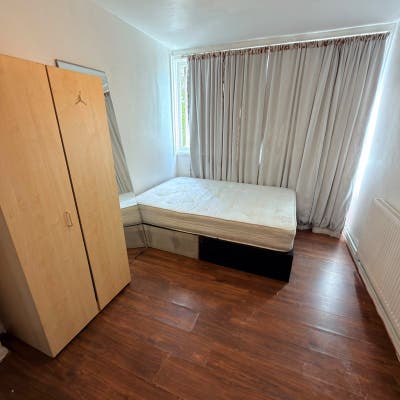 ✨🛏️ Double Room Available to Let in - Camberwell Main Photo