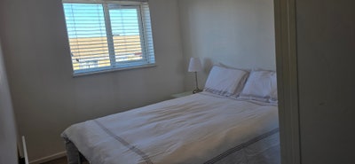 A comfortable room is available to rent in a clean Main Photo
