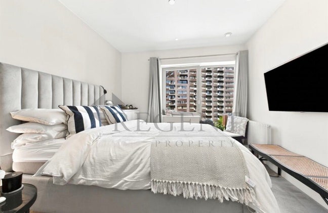 Third flatmate or couple to move in ASAP Main Photo