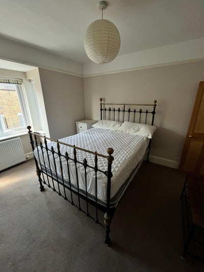 Double Room off Magdalen Road Main Photo