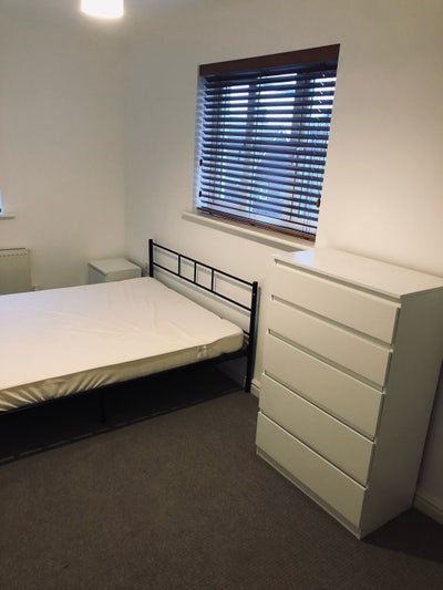 Double room to rent available in NR18  Main Photo