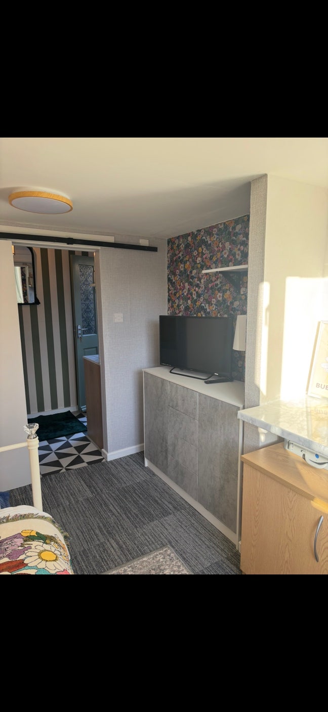 Newly refurbished 1 bed flat in North Lancing  Main Photo