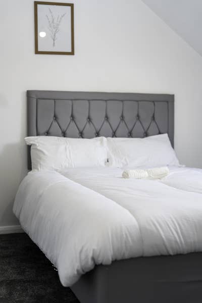Luxury 4 bed house Main Photo