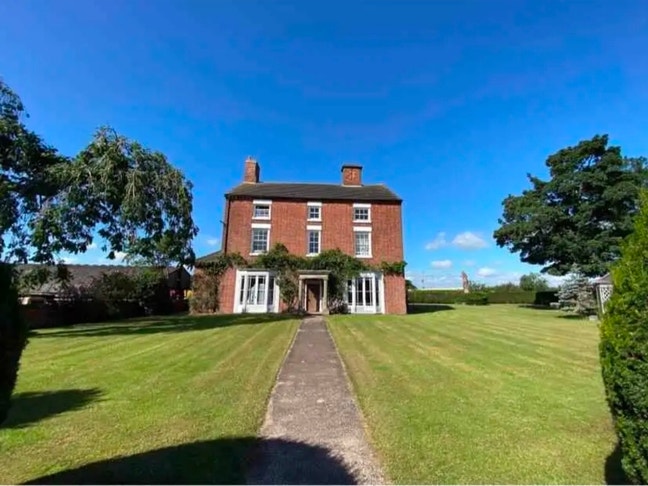 Double Room in Staffordshire Countryside Main Photo