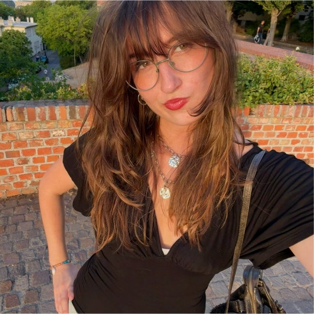Looking for female flatmate Main Photo