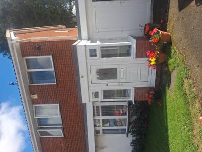 3 bedroomed semi detached   council  tax band b Main Photo