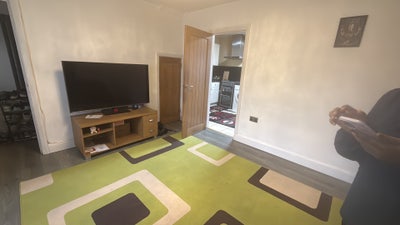Double bedroom available  Main Photo