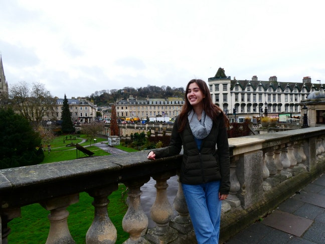 22 y/o female professional - looking for a room! Main Photo