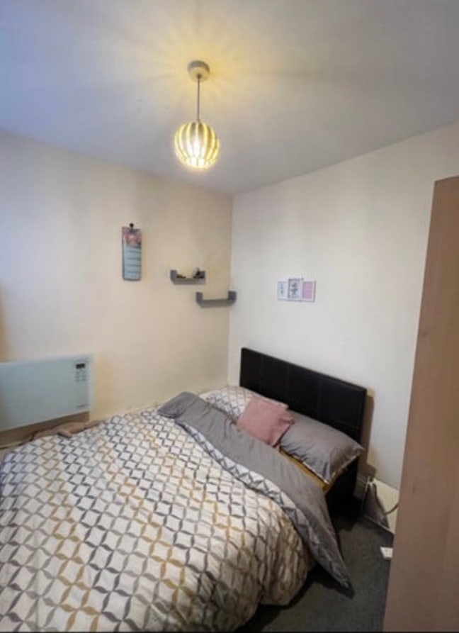 Cozy double room to rent  Main Photo