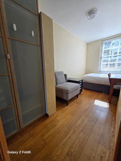 Quiet Central London Room  Bills Included  Main Photo