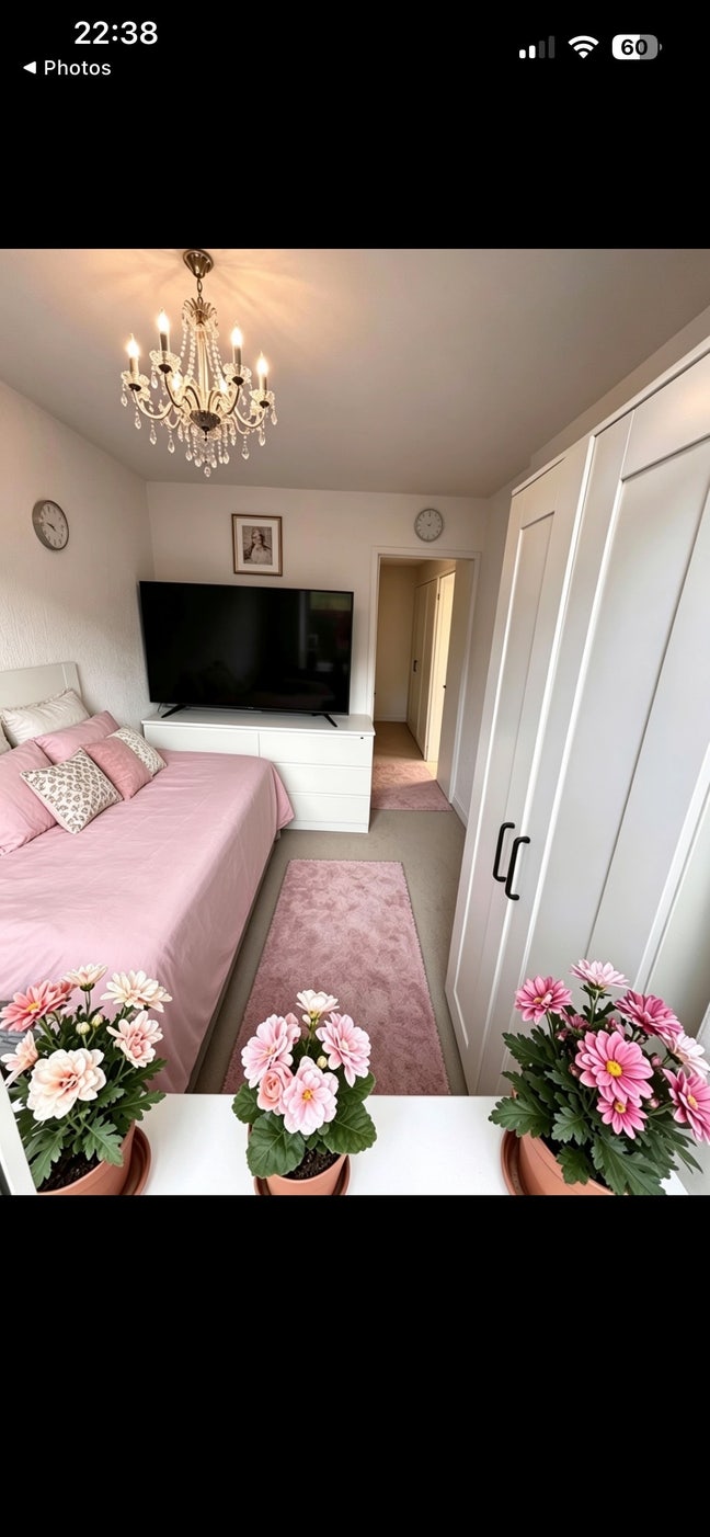 Single room to rent with own kitchen  Main Photo