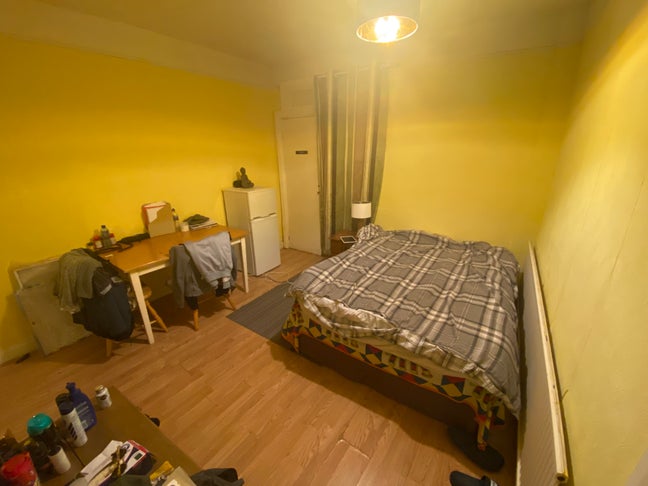 Large Single  Main Photo