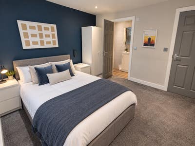 🚨 Large Double En Suite Room - Long Eaton 🚨  Main Photo