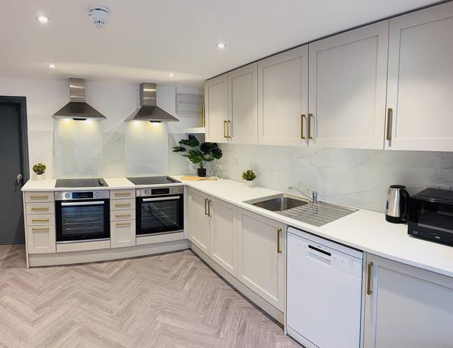 Luxury Newly Renovated En-Suite Rooms Bills Incl Main Photo