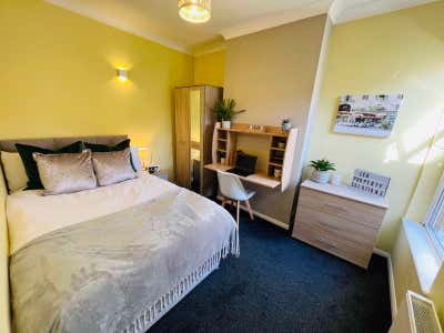 The Kind of House Share You Stay In Main Photo