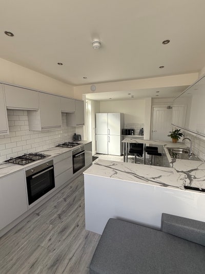 Amazing Refurbished Home looking for  Main Photo