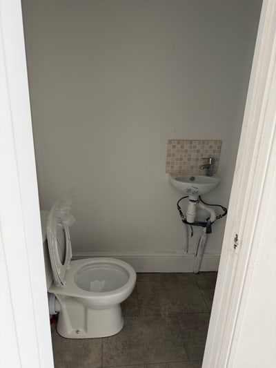 Em suite with kitchen  Main Photo